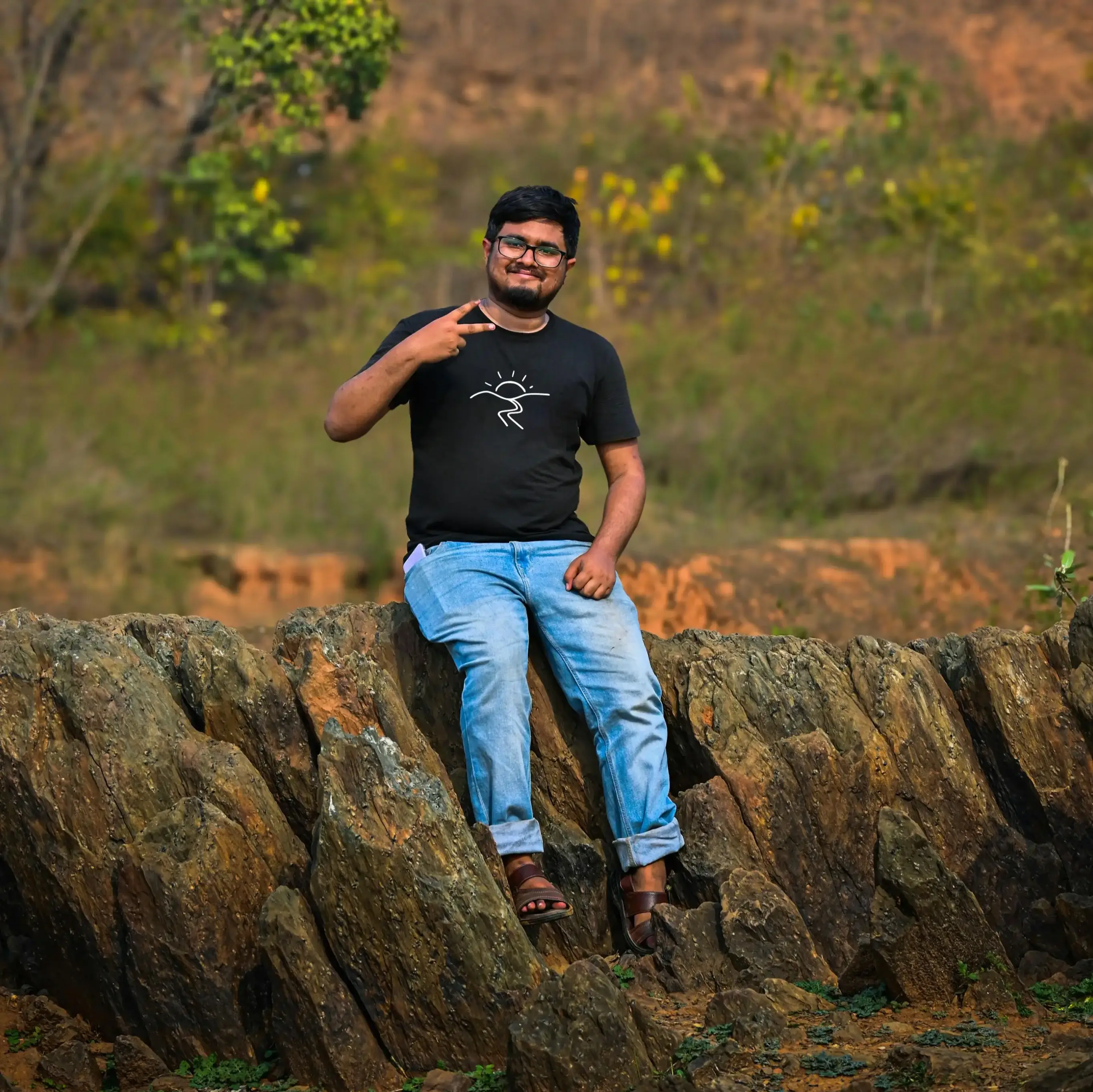 Close to nature | Minimal Design | Cool & Funky T-shirt